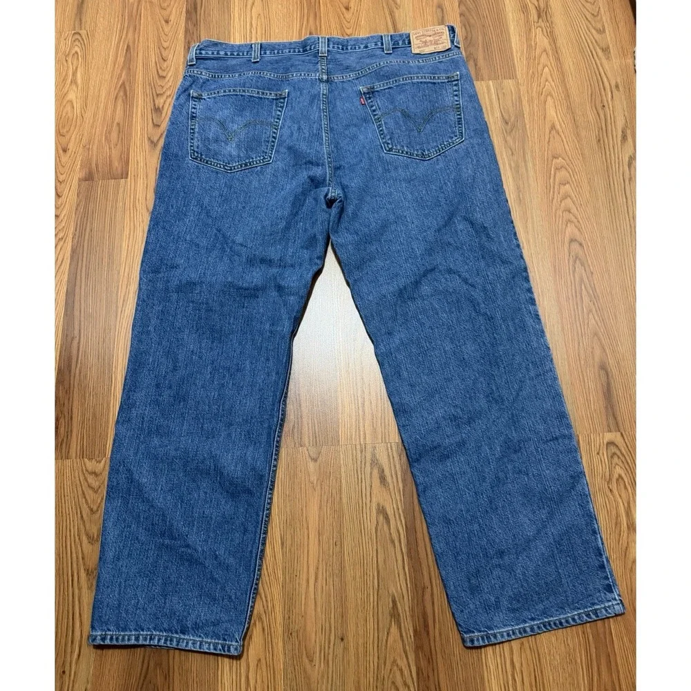 Levi's 550 Jeans Mens 44x32 Relaxed Fit Straight Leg Blue Denim